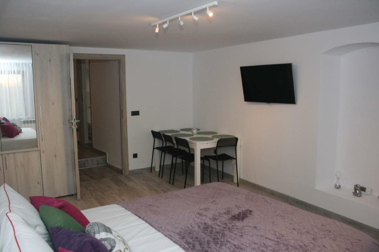 Amedeea'S Apartment ซีบิว ภายนอก รูปภาพ