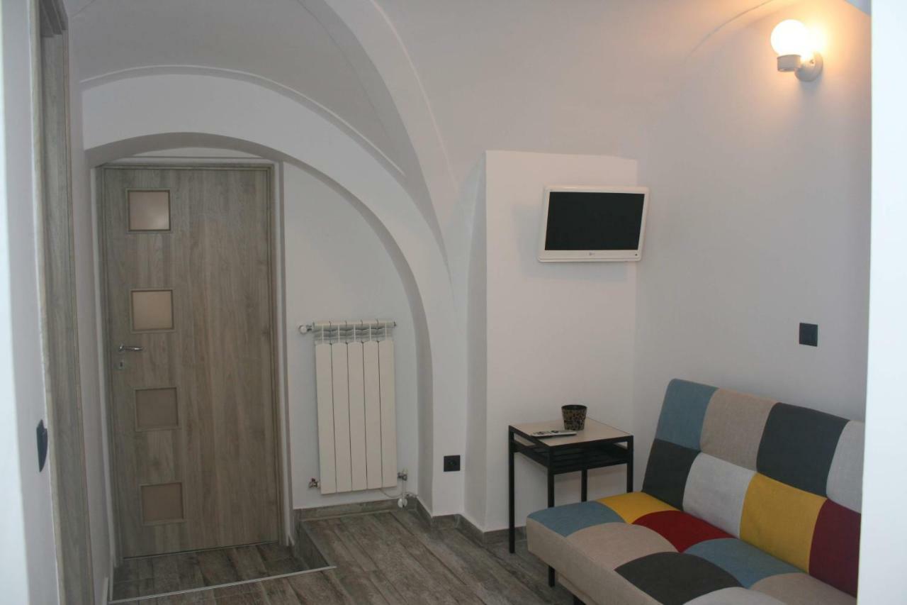 Amedeea'S Apartment ซีบิว ภายนอก รูปภาพ